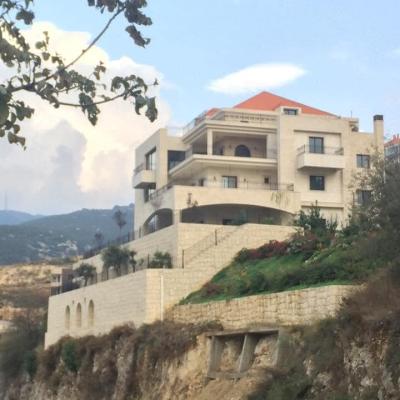 92261979 2714366925328014 2799390375645544448 N